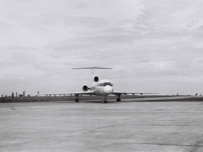 Усть-Илимский аэропорт 1994 год