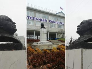 Памятник-бюст Георгию Димитрову в Усть-Илимске