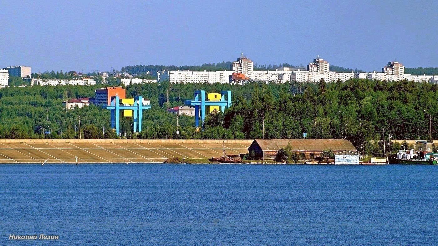 Усть-Илимск. Левобережная дамба, ГЭС, вид на новый город