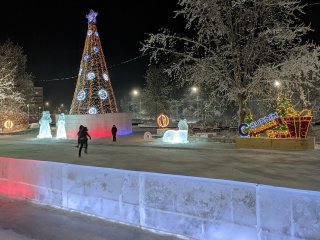 Усть-Илимск. Новогодний городок на Комсомольской площади