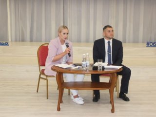 Мэр города Анна Щекина встретилась с молодежью