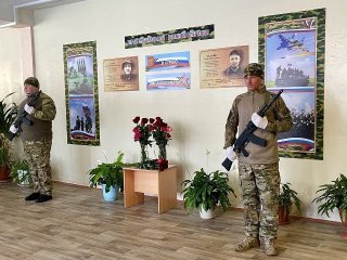 В Усть-Илимске открыли мемориальные доски трем участникам специальной военной операции
