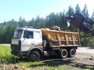 В Усть-Илимске ведётся работа по ликвидации несанкционированных свалок